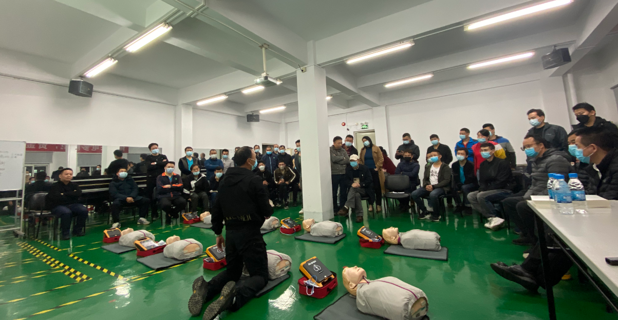 我司聯(lián)合龍華衛(wèi)健委開展心肺復(fù)蘇和AED使用技能培訓(xùn)